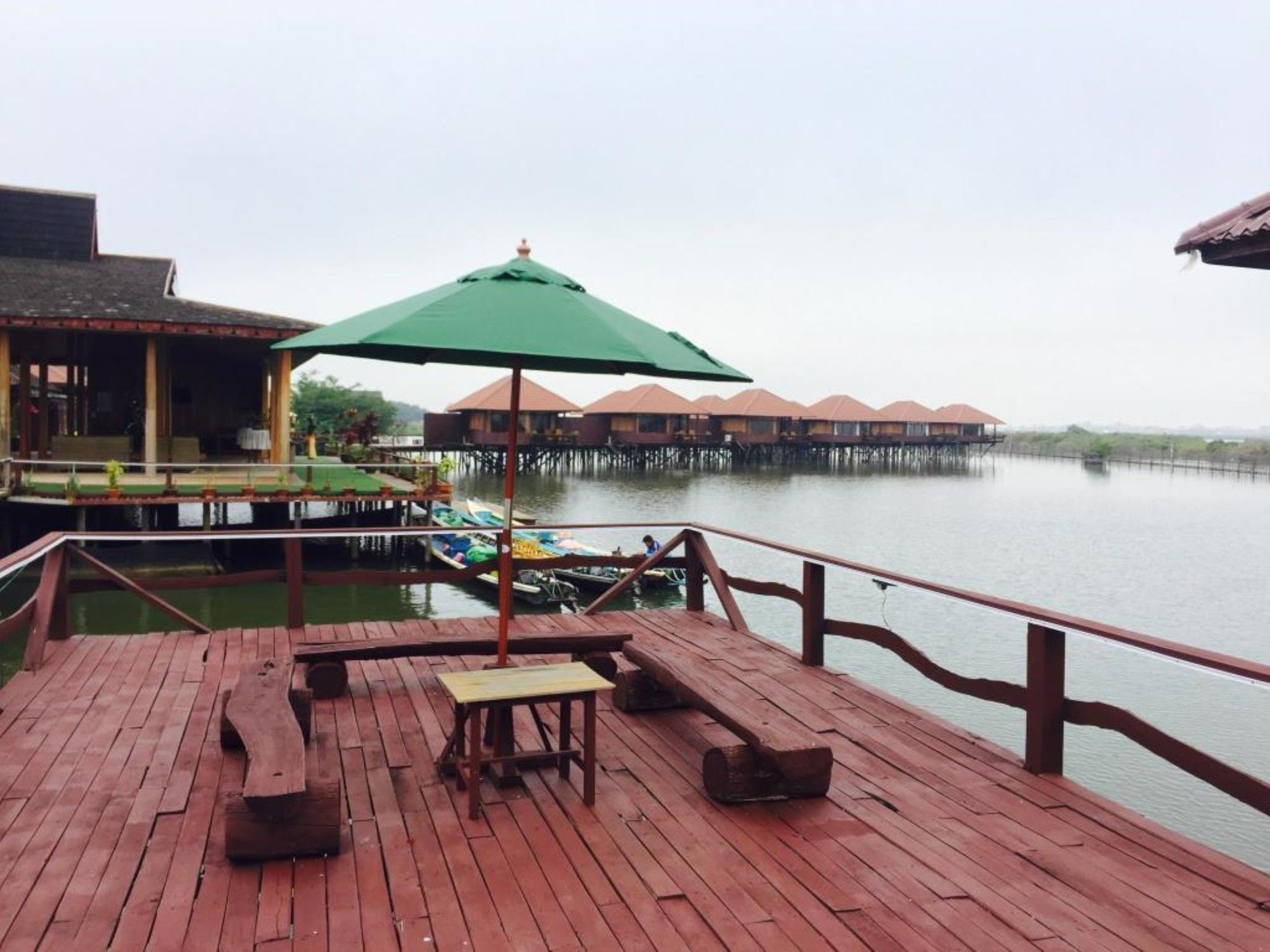 Shwe Inn Tha Floating Resort Inle Lake Exterior photo